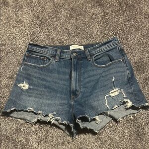 Abercrombie  Curve Love High Rise Mom Short